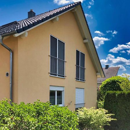 2 Zimmer Apartment, 70 Qm, Max 4 Pers, Private Terasse, 2 Parkplaetze, Internet 250 Mbit Gaertringen Luaran gambar